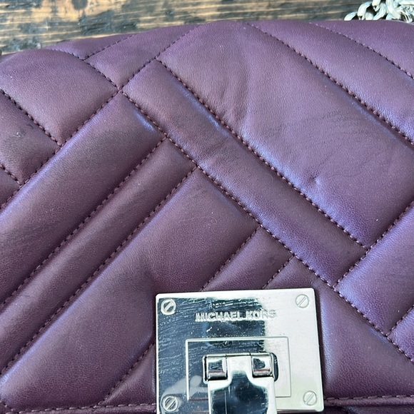 Michael Kors Purple Quilted Shoulder with Chain Strap Bag - Picture 3 of 10